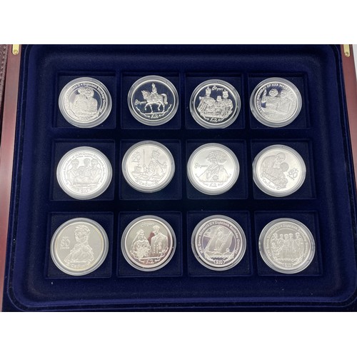 428 - LONDON MINT 80TH BIRTHDAY OF HER MAJESTY QUEEN ELIZABETH II SILVER PROOF 24 COIN COLLECTION AND MINI... 