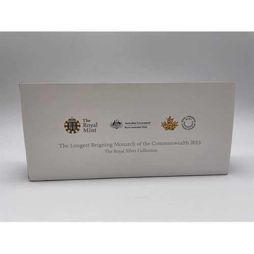 424 - ROYAL MINT THE LONGEST REIGNING MONARCH OF THE COMMONWEALTH 2015 ROYAL SILVER COIN COLLECTION