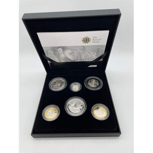 405 - ROYAL MINT 2009 UK FAMILY SILVER PROOF COLLECTION