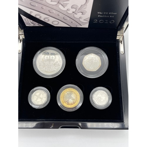 404 - ROYAL MINT 2010 UK SILVER PIEDFORT COMMEMORATIVE COIN SET