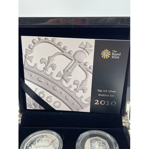 404 - ROYAL MINT 2010 UK SILVER PIEDFORT COMMEMORATIVE COIN SET
