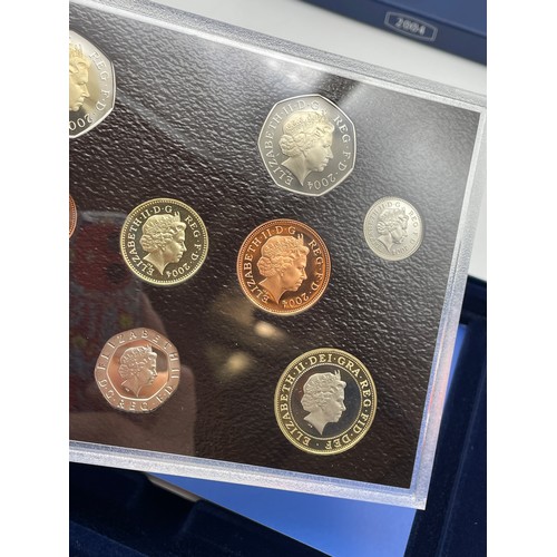 415 - ROYAL MINT UK 2004 STANDARD BASE METAL PROOF COIN SET