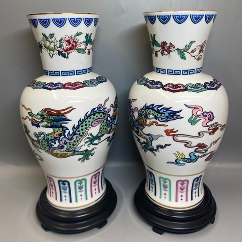 214 - PAIR OF FINE PORCELAIN THE DANCE OF THE CELESTIAL DRAGON BALUSTER VASES