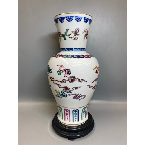 214 - PAIR OF FINE PORCELAIN THE DANCE OF THE CELESTIAL DRAGON BALUSTER VASES