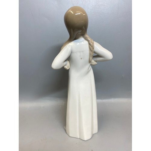 228 - FOUR LLADRO FIGURES OF BEDTIME CHILDREN AND A TRIO OF GEESE