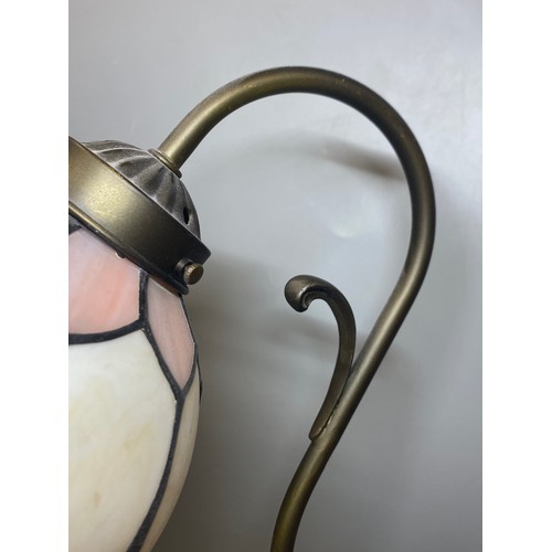 276 - STAINED GLASS FLOWER HEAD DESK LAMP