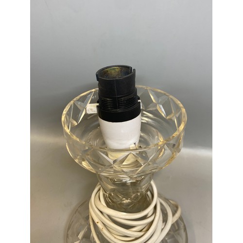 280 - SMALL CUT GLASS HOBNAIL MUSHROOM TABLE LAMP
