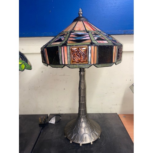 278 - REPRODUCTION TIFFANY INSPIRED TABLE LAMP WITH STAINED GLASS SHADE A/F