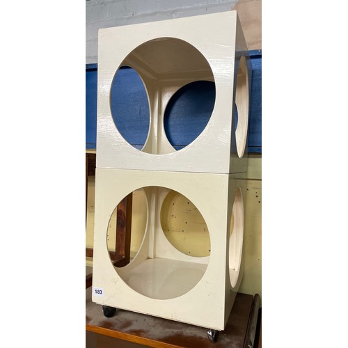 183A - HABITAT STYLE STACKING CUBES