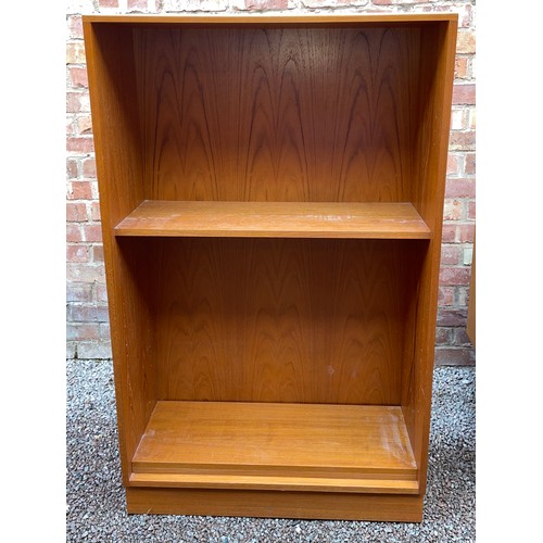 196A - G PLAN TEAK BOOK CASE