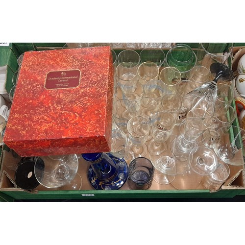 370 - BOX - VARIOUS DRINKING GLASSES AND PAIR OF DOULTON CRYSTAL WINE GLASSES