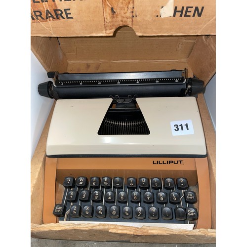 311 - CHILDS LILLIPUT MANUAL TYPEWRITER