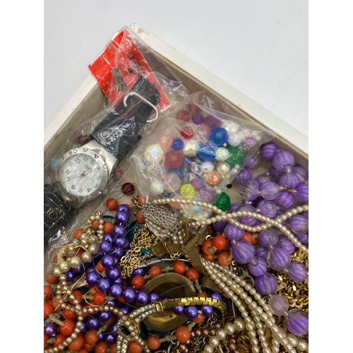 518 - TRAY OF MISCELLANEOUS COSTUME JEWELLERY AND WRISTWATCH