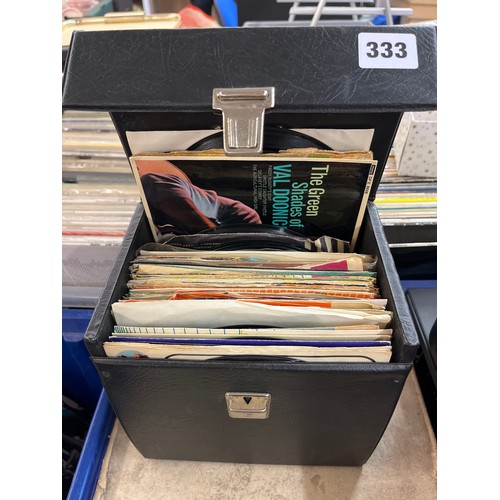 333 - SMALL VINYL BOX OF 45 RPM RECORDS VARIOUS