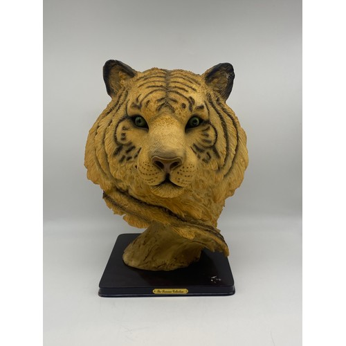 303 - ROMANCE COLLECTION RESIN TIGERS HEAD ON BASE