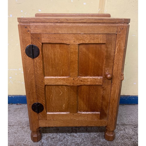 167 - ROBERT THOMPSON MOUSEMAN OAK PANEL DOOR BEDSIDE CUPBOARD