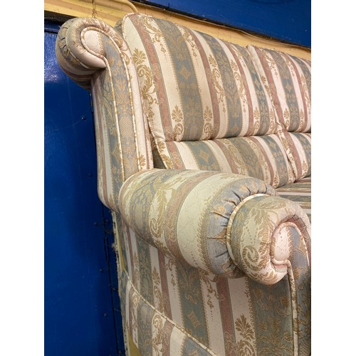 35 - GOOD QUALITY REGENCY STRIPED ACANTHUS LEAF TWO SEATER SOFA AND PAIR OF ARMCHAIRS