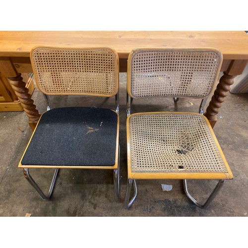 91 - PINE BARLEY TWIST LEG FARMHOUSE TABLE WITH SINGLE DRAWER AND FOUR LATTICE BACK CHAIRS