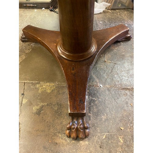 186 - EARLY VICTORIAN MAHOGANY CIRCULAR BREAKFAST TABLE ON TRIFORM BASE WITH LIONS PAW FEET