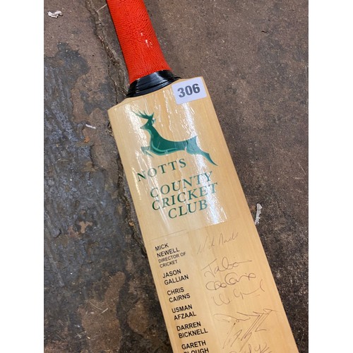 306 - CRICKET BAT FOR NOTTS COUNTY CRICKET CLUB WITH AUTOGRAPGH SIGNIATURES OF SQUAD