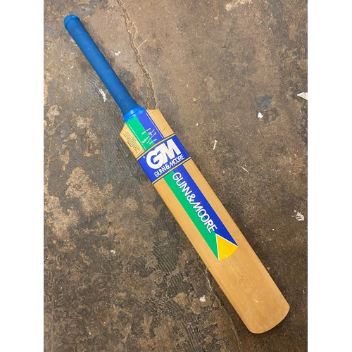 311 - SLAZENGER 800 SUPREME CRICKET BAT AND GUNN AND MOORE DUALIST CONTENDER CRICKET BAT