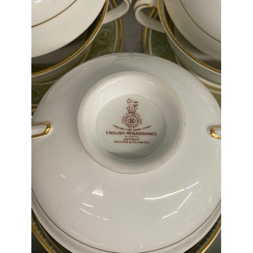 333 - ROYAL DOULTON ENGLISH RENAISSANCE BONE CHINA TABLE SERVICE