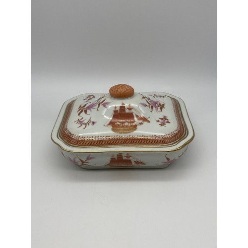 397 - CHINESE 18TH CENTURY STYLE TUREEN AND COVER