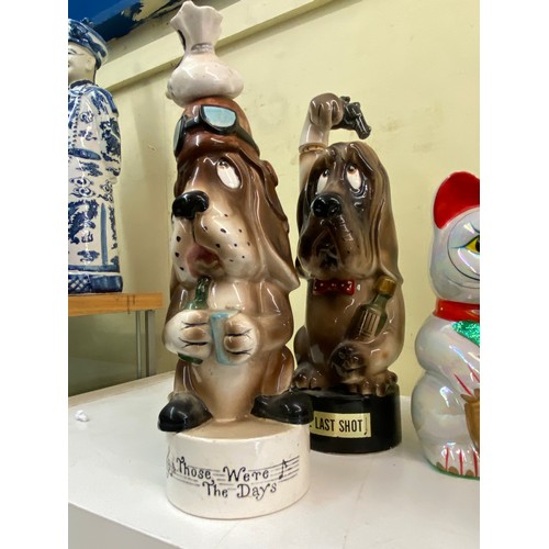 395 - NOVELTY POTTERY MONEY BANKS AND HORSE HEAD SPIRIT FLASK