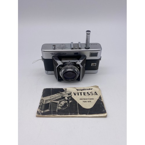 537 - VOIGTLANDER VITESSA CAMERA WITH INSTRUCTION MANUAL