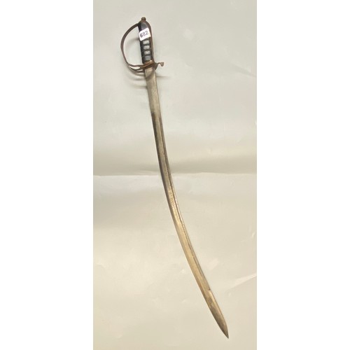 682 - REPRODUCTION SABRE