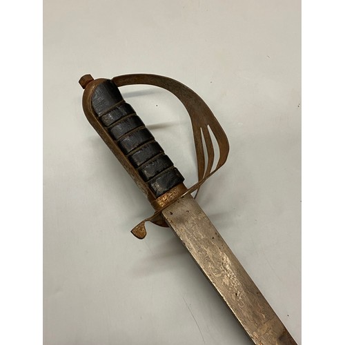 682 - REPRODUCTION SABRE