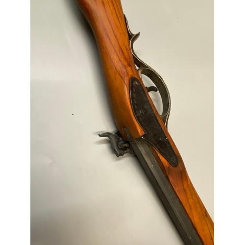 683 - REPRODUCTION CUSHION CAP WALL PIECE RIFLE