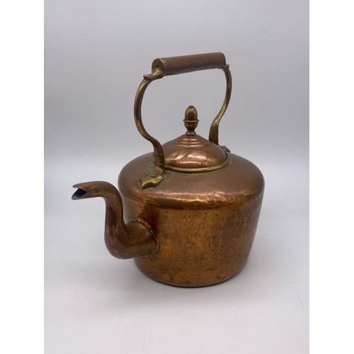 688 - VICTORIAN COPPER KETTLE