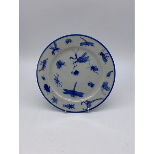 523 - PAIR OF 18TH CENTURY CHINESE BLUE AND WHITE PLATES AND JAPANESE PLATE DECORATED WITH VARIOUS INSECTS