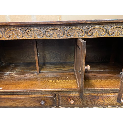 8 - REPRODUCTION OAK CARVED LINENFOLD 17TH CENTURY STYLE COURT CUPBOARD