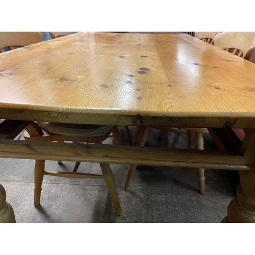 83 - PINE VICTORIAN STYLE FARMHOUSE TABLE AND FOUR SLAT BACK CHAIRS