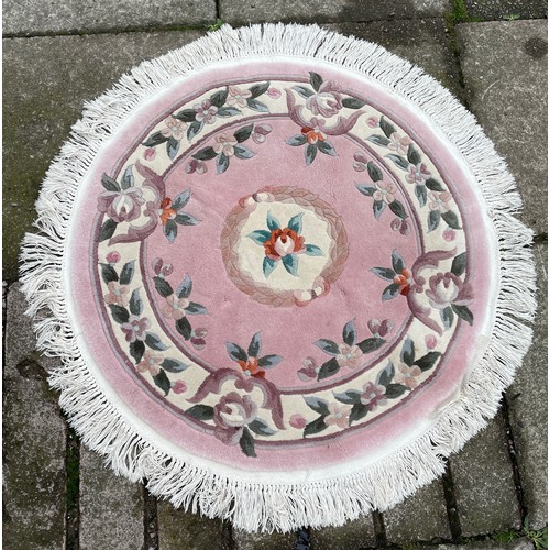 157 - CHINESE PINK FLORAL WOOLEN CIRCULAR RUG