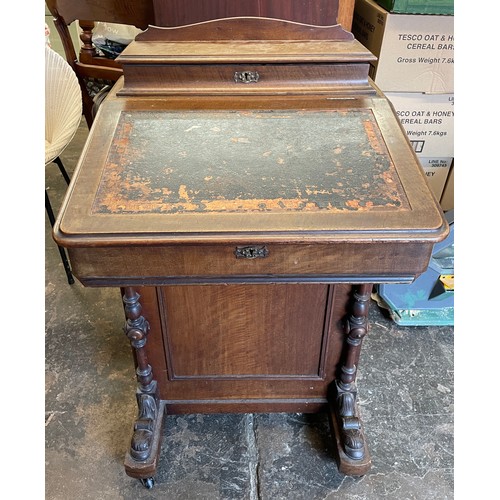 167 - VICTORIAN WALNUT DAVENPORT DESK