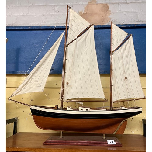 178 - MODEL OF THE TWO MASTED YACHT