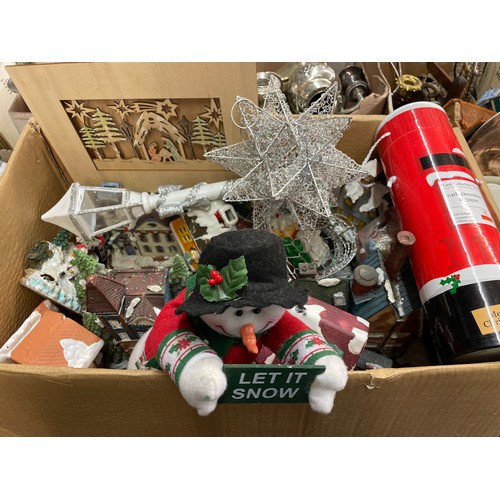 311 - BOX OF VARIOUS CHRISTMAS RELATED COTTAGES AND DECORATIONS