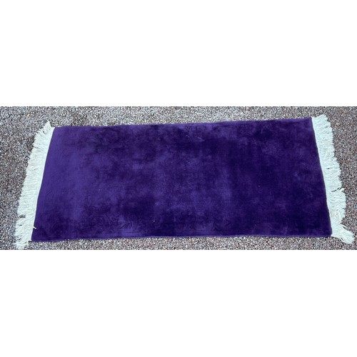 121 - PURPLE FRINGED CARPET