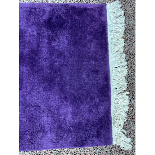 121 - PURPLE FRINGED CARPET