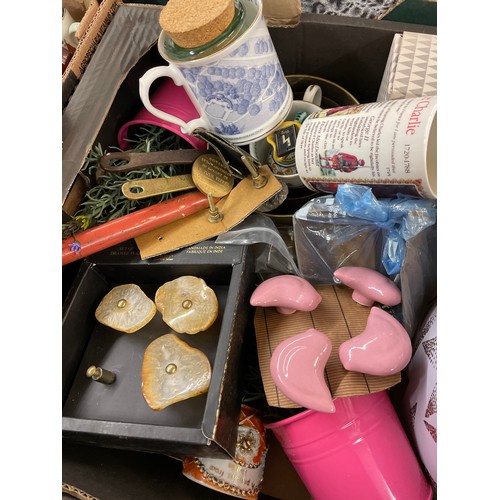 338 - CARTON CONTAINING ENAMEL TIN, LARGE BAG OF BULL DOG CLIPS, BRASS HANDLES AND SAUCEPANS, MISCELLANEOU... 