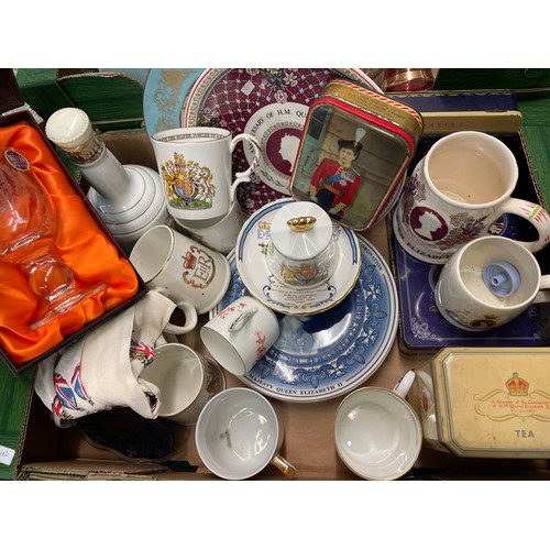 357 - CARTON OF ROYAL COMMEMORATIVEWARES INCLUDING PLATES, CERAMIC MUGS AND BELLS, ENAMEL TINS