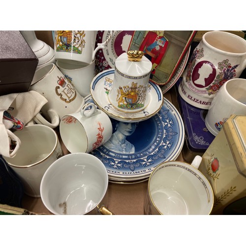 357 - CARTON OF ROYAL COMMEMORATIVEWARES INCLUDING PLATES, CERAMIC MUGS AND BELLS, ENAMEL TINS