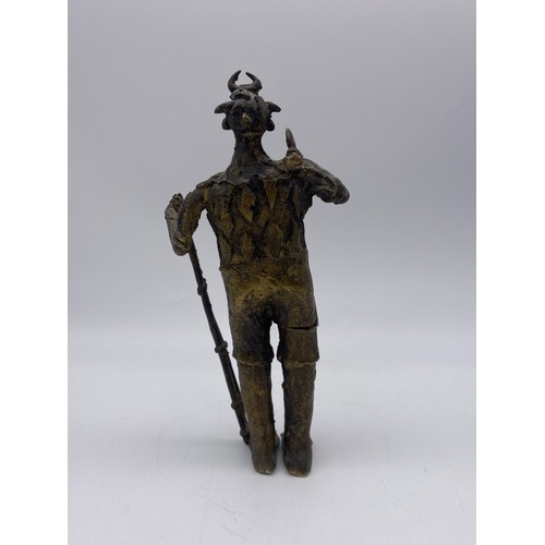 463 - TWO AFRICAN BRONZE FIGURES OF FARMERS