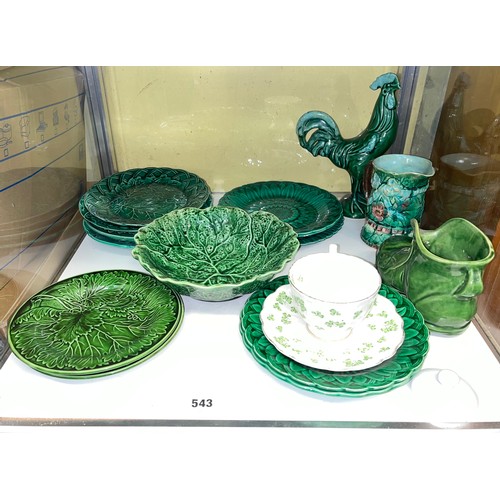 543 - SELECTION OF GREEN CABBAGE LEAF PLATES, BOWLS AND A BOOT