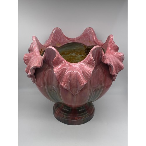 444 - PINK AND GREEN TINTED FLOWER LEAF PLANTER