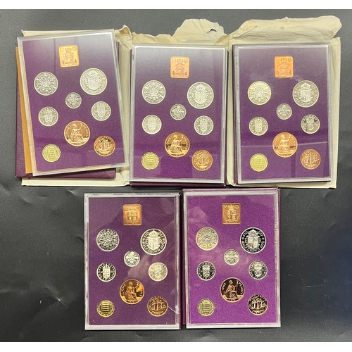 751 - FIVE PRE DECIMAL COINAGE OF GREAT BRITAIN AND NORTHERN ISLAND 1970 PROOF SETS