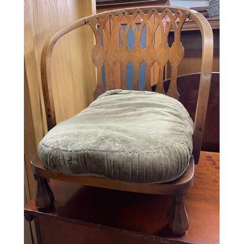 59 - MID 20TH CENTURY BEECH LATTICE BACK LOW BEDROOM CHAIR